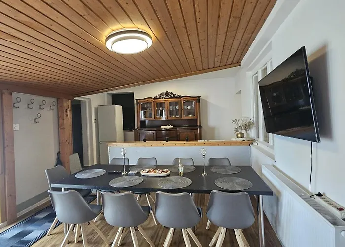 Ferienhaus & Sleep Schwadorf bei Wien