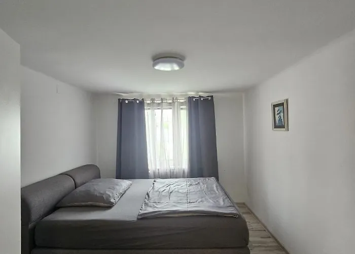 Ferienhaus & Sleep Schwadorf bei Wien